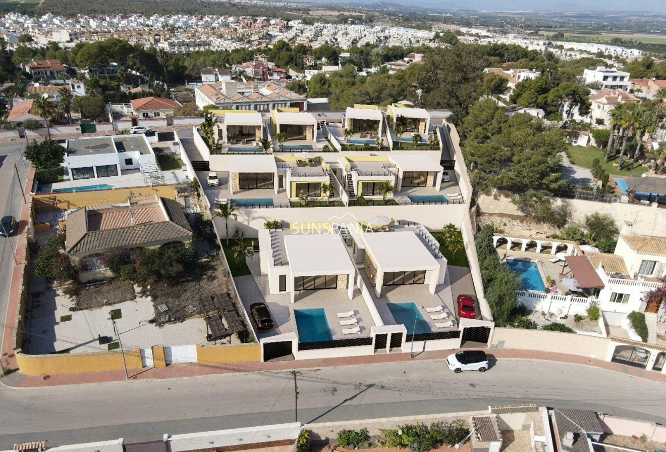 Obra nueva - Chalet -
Torrevieja - Los Balcones