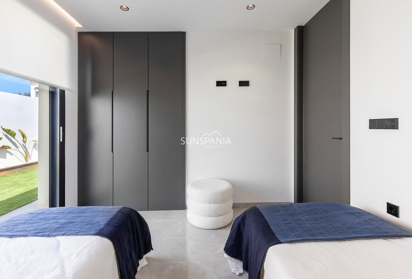 Obra nueva - Chalet -
Torrevieja - Los Balcones