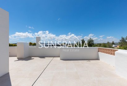 Obra nueva - Piso -
Dolores - Sector 3