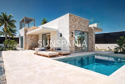 Obra nueva - Chalet -
Los Alcazares - Torre del Rame