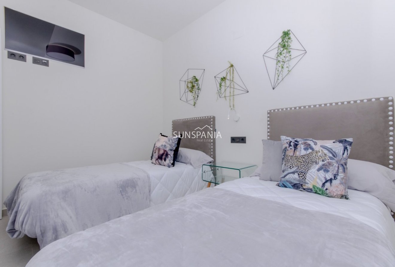 Obra nueva - Piso -
Torrevieja - Los Balcones