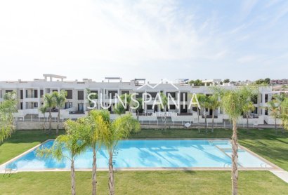 Obra nueva - Piso -
Torrevieja - Los Balcones
