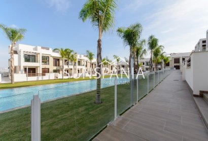 Obra nueva - Piso -
Torrevieja - Los Balcones