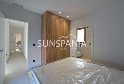 Obra nueva - Chalet -
Benejúzar - alta