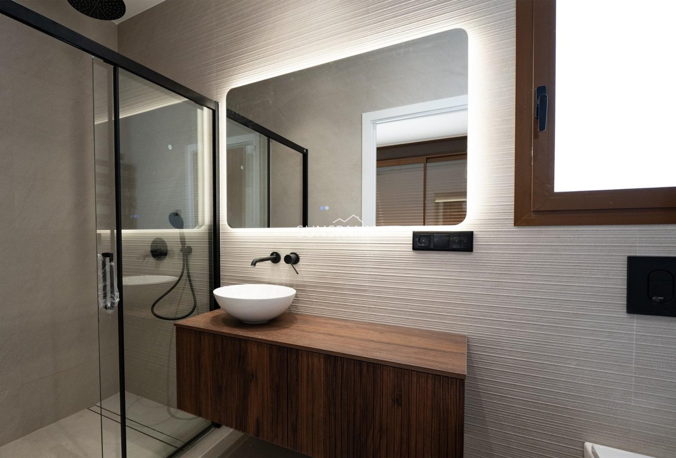Obra nueva - Chalet -
Benejúzar - alta