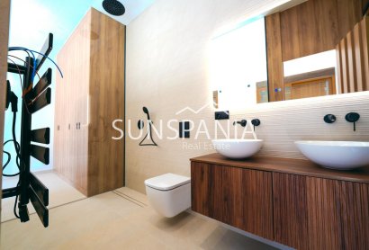 Obra nueva - Chalet -
Benejúzar - alta