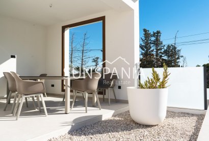 Obra nueva - Chalet -
Benejúzar - alta