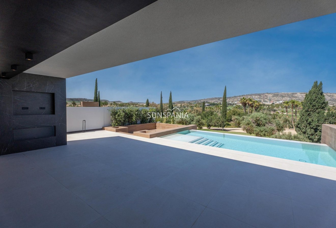 Obra nueva - Chalet -
Algorfa - La Finca Golf