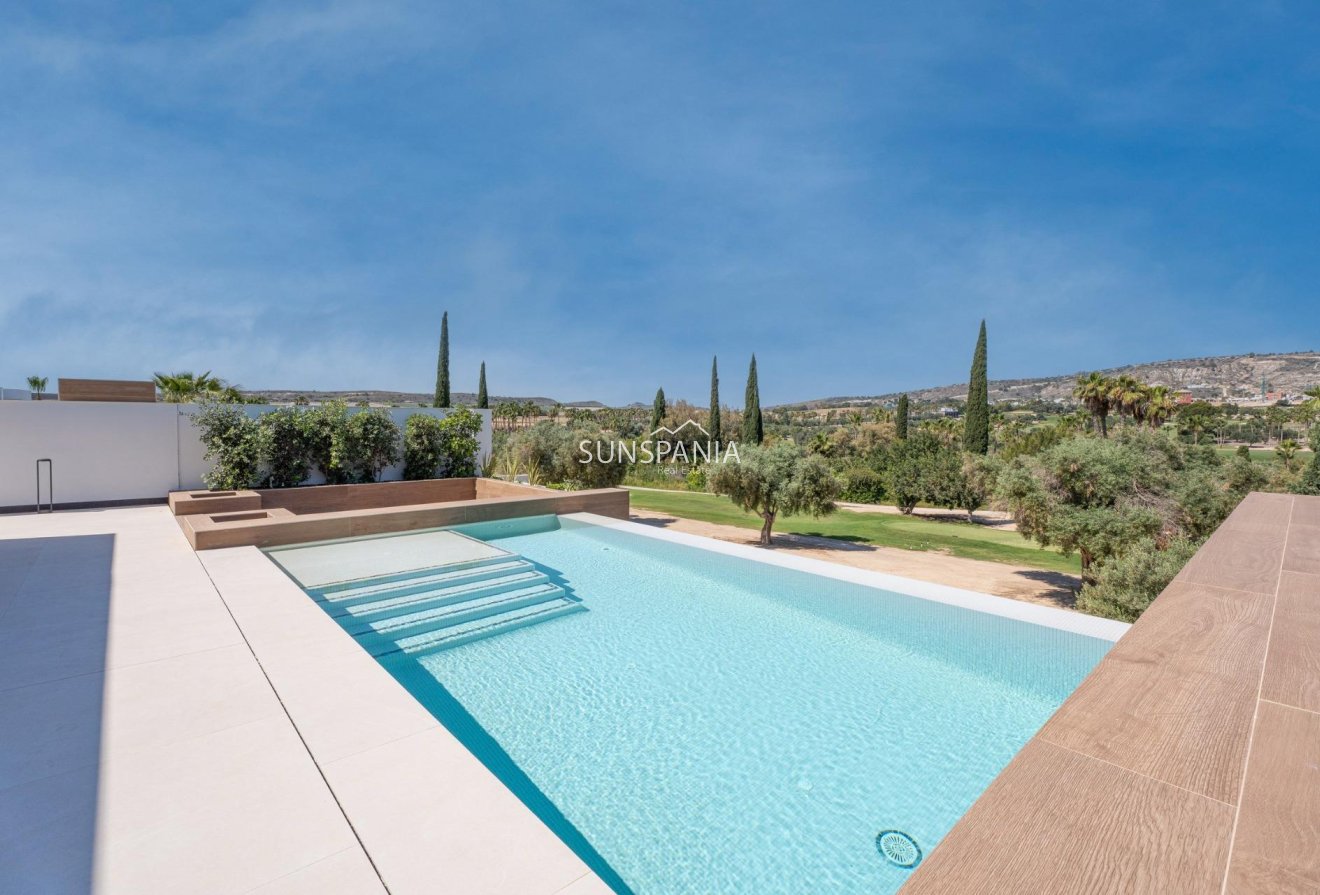 Obra nueva - Chalet -
Algorfa - La Finca Golf