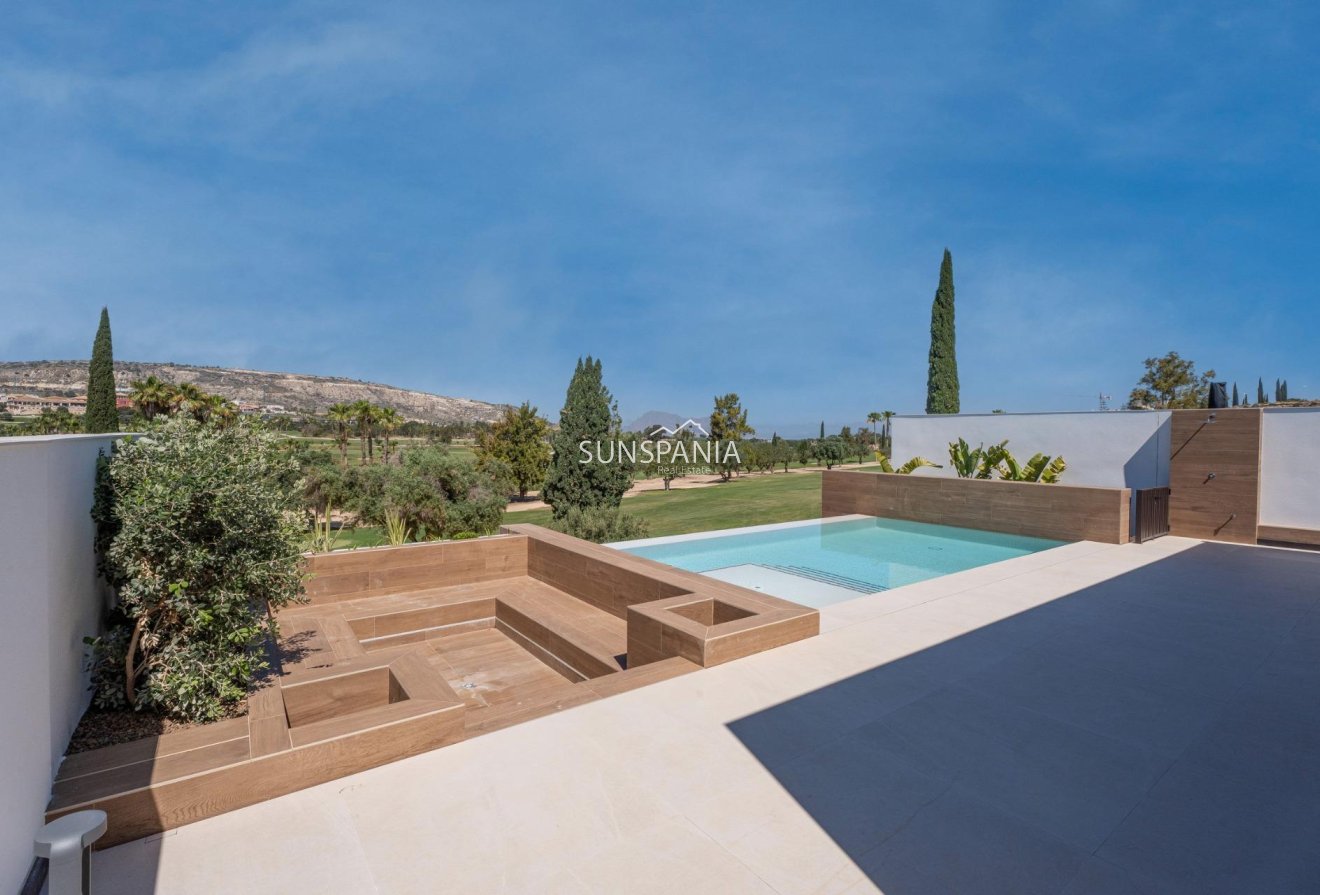 Obra nueva - Chalet -
Algorfa - La Finca Golf