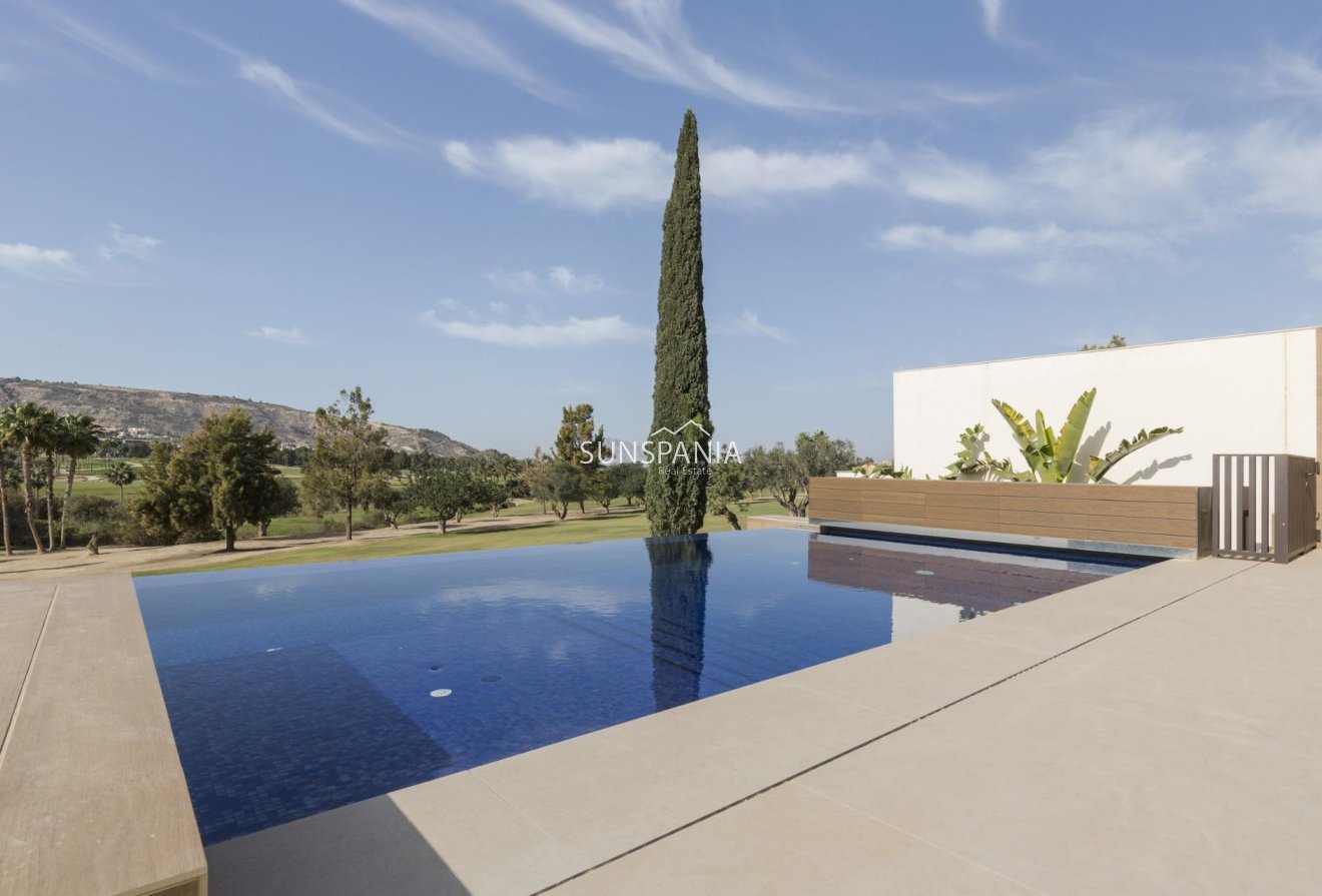 Obra nueva - Chalet -
Algorfa - La Finca Golf