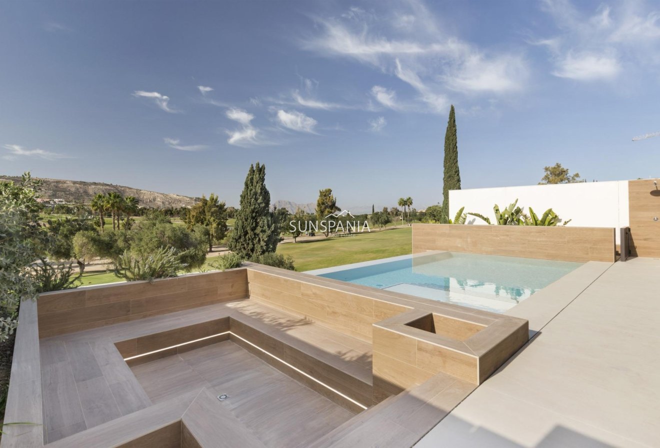 Obra nueva - Chalet -
Algorfa - La Finca Golf