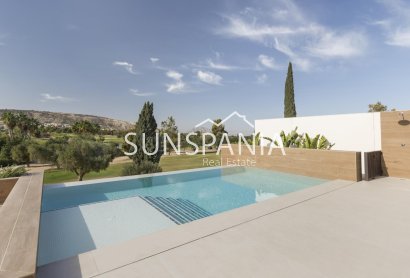 Obra nueva - Chalet -
Algorfa - La Finca Golf