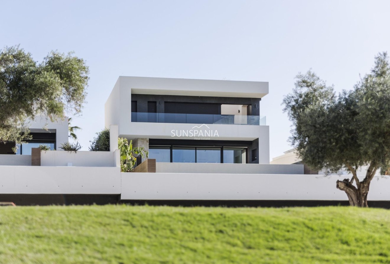 Obra nueva - Chalet -
Algorfa - La Finca Golf