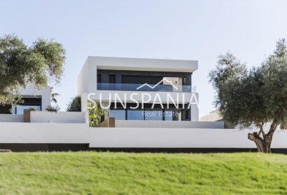 Obra nueva - Chalet -
Algorfa - La Finca Golf
