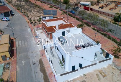 Obra nueva - Chalet -
Sucina
