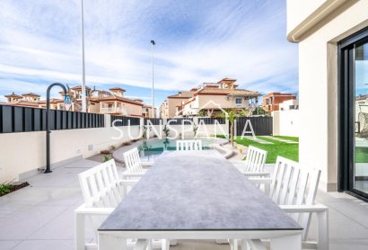 Obra nueva - Chalet -
Torre Pacheco - Roldán