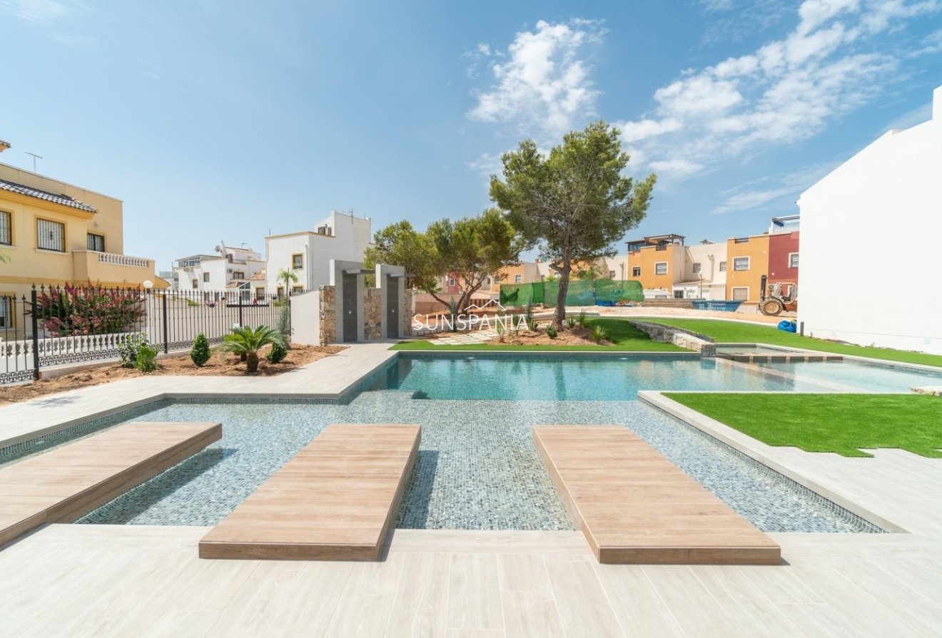 Obra nueva - Piso -
Torrevieja - Los Balcones