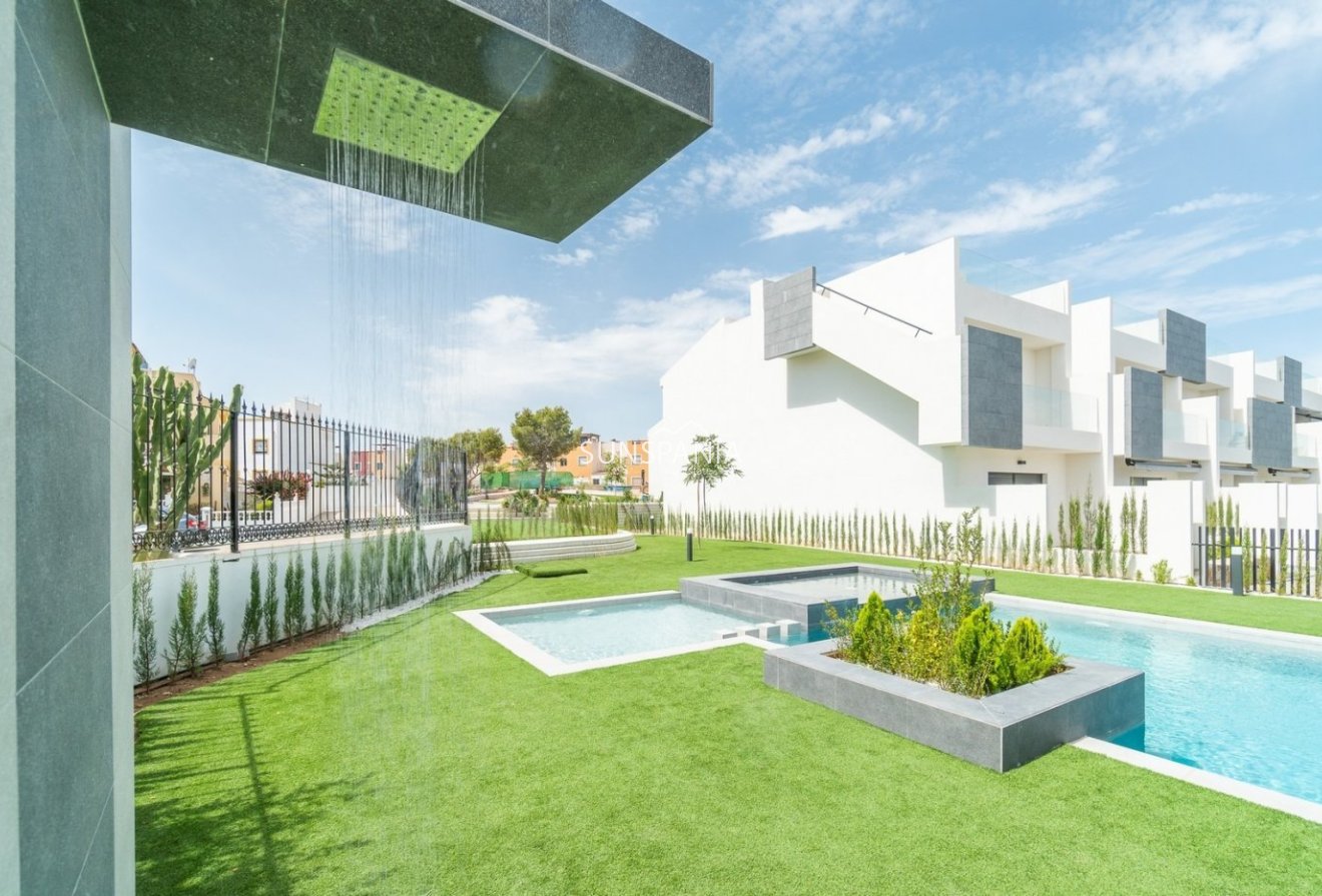 Obra nueva - Piso -
Torrevieja - Los Balcones