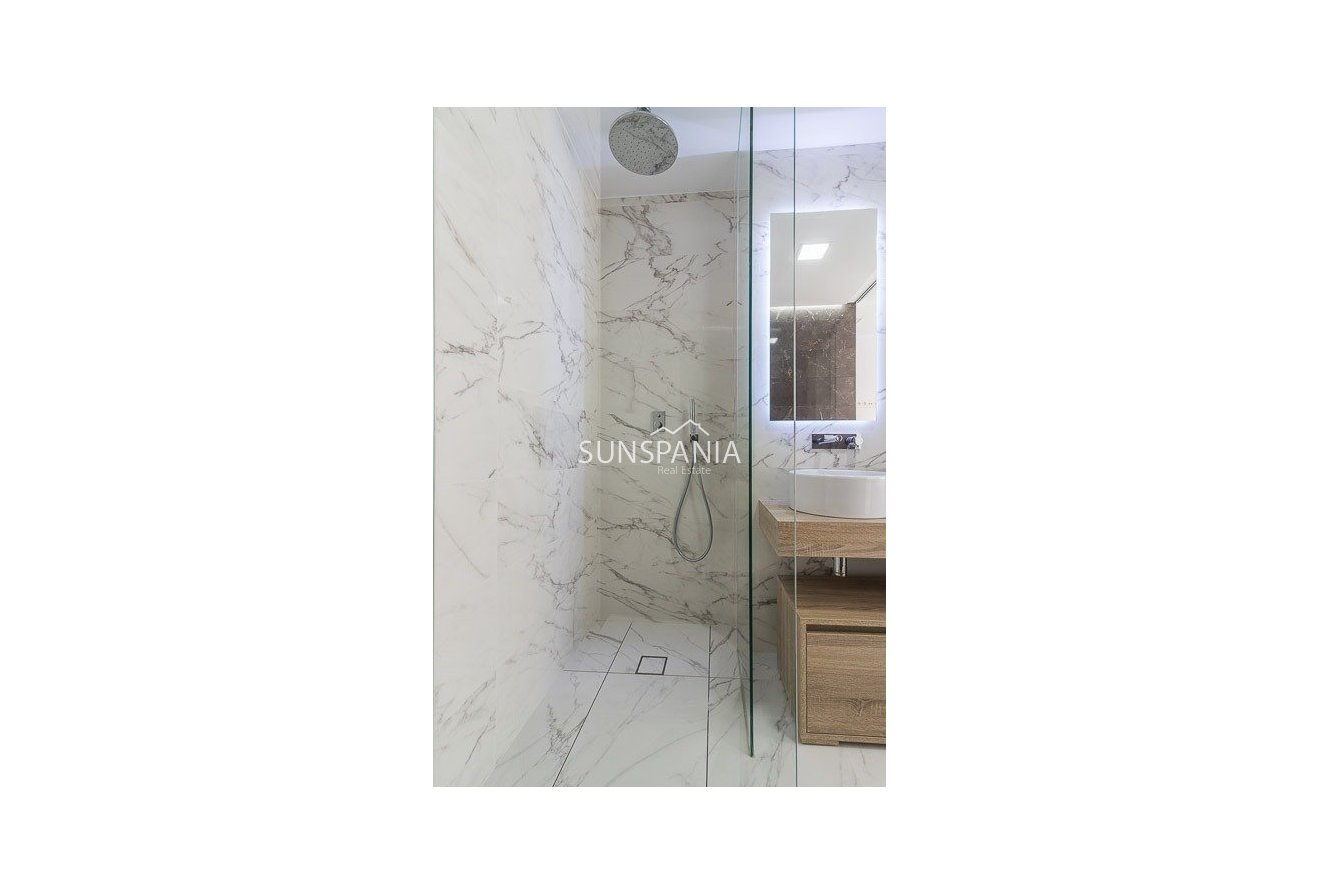 Obra nueva - Piso -
Torrevieja - Los Balcones