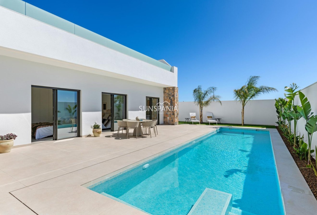 Obra nueva - Chalet -
San Javier - Parque del doce