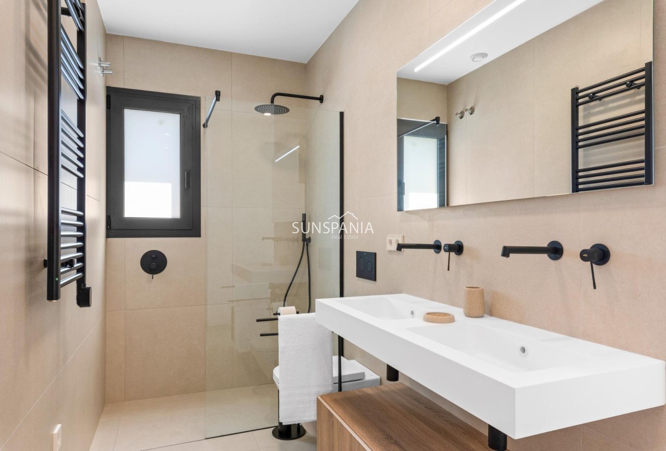 Obra nueva - Chalet -
San Javier - Parque del doce