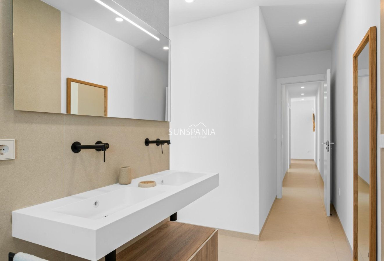 Obra nueva - Chalet -
San Javier - Parque del doce