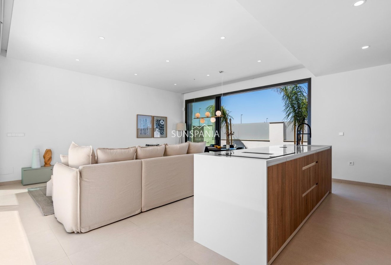 Obra nueva - Chalet -
San Javier - Parque del doce