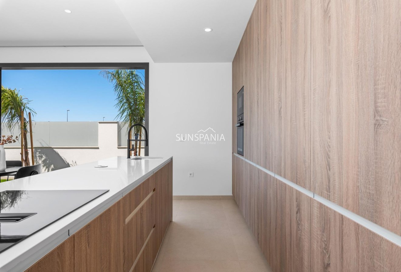 Obra nueva - Chalet -
San Javier - Parque del doce