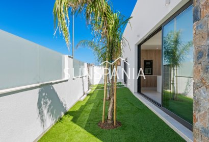 Obra nueva - Chalet -
San Javier - Parque del doce