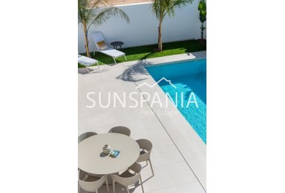 Obra nueva - Chalet -
San Javier - Parque del doce