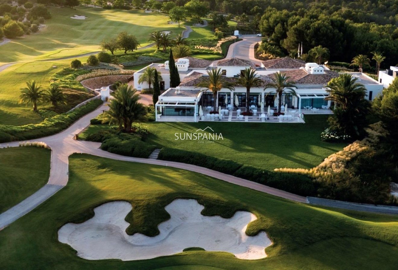 Obra nueva - Chalet -
Orihuela - Las Colinas Golf