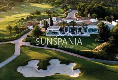 Obra nueva - Chalet -
Orihuela - Las Colinas Golf