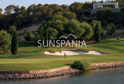 Obra nueva - Chalet -
Orihuela - Las Colinas Golf