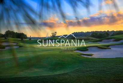 Obra nueva - Chalet -
Orihuela - Las Colinas Golf