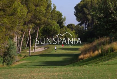Obra nueva - Chalet -
Orihuela - Las Colinas Golf