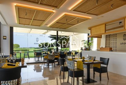 Obra nueva - Chalet -
Orihuela - Las Colinas Golf