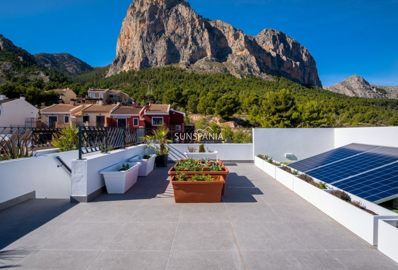 Obra nueva - Chalet -
Polop - Urbanizaciones