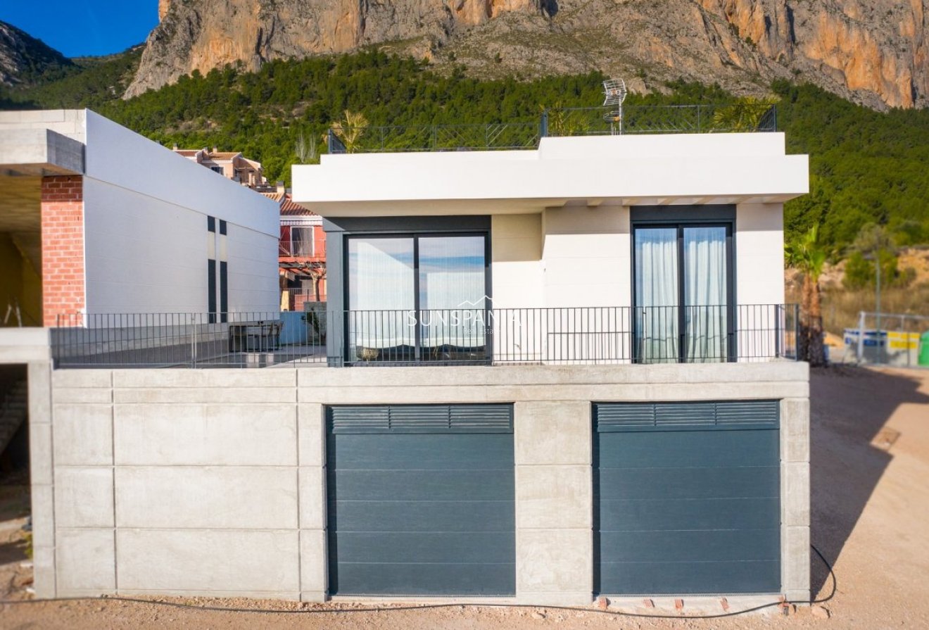 Obra nueva - Chalet -
Polop - Urbanizaciones