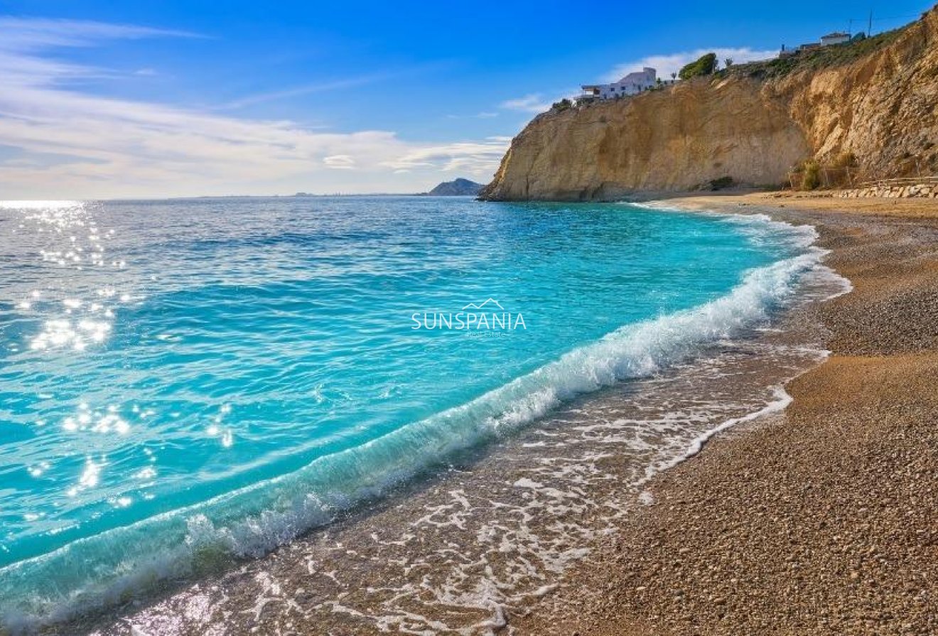 Obra nueva - Piso -
Villajoyosa - Playa del Torres