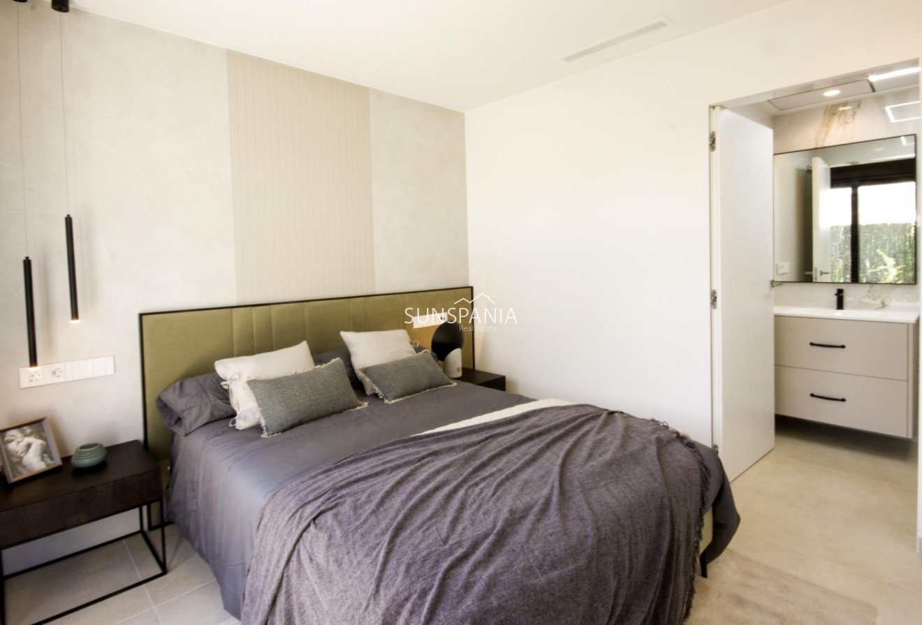 Obra nueva - Chalet -
Rojales - Ciudad Quesada