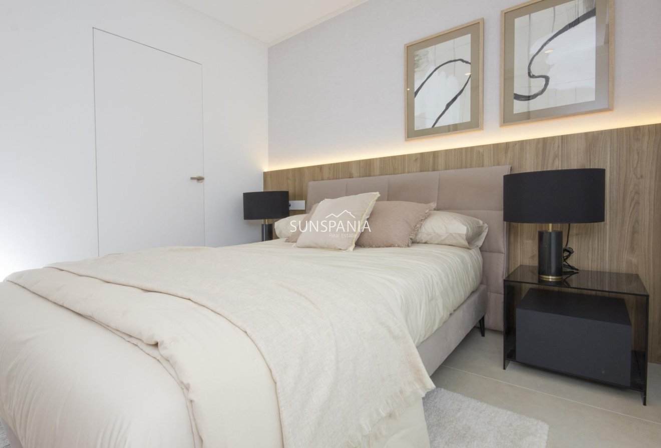 Obra nueva - Chalet -
Rojales - Ciudad Quesada