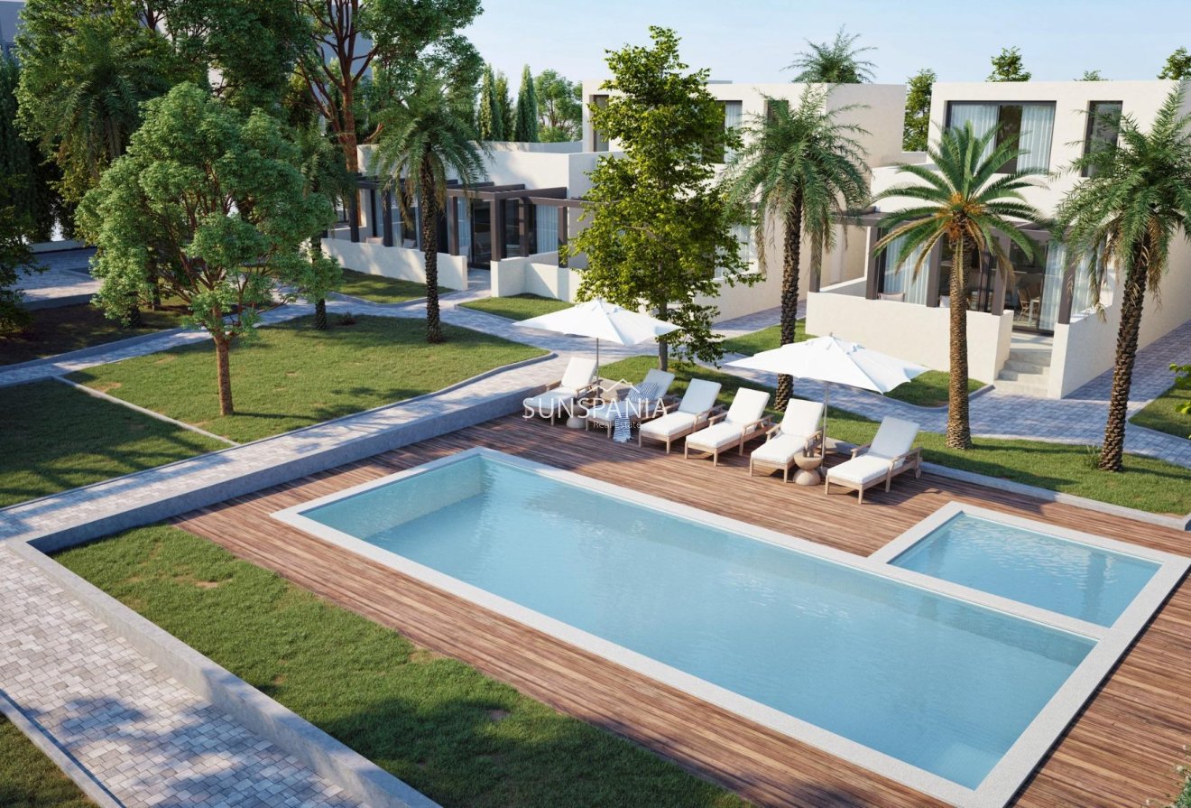 Obra nueva - Chalet -
La Manga Club