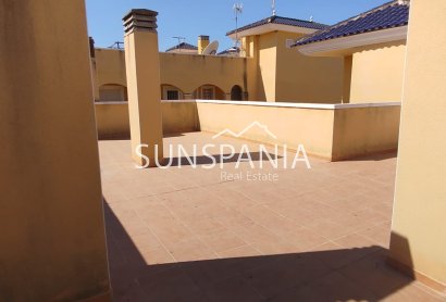 Reventa - Piso -
Algorfa