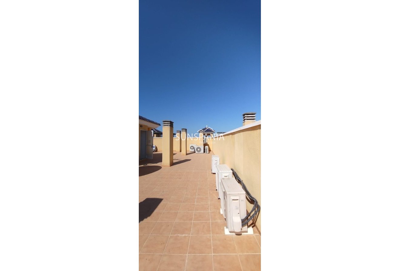 Reventa - Piso -
Algorfa