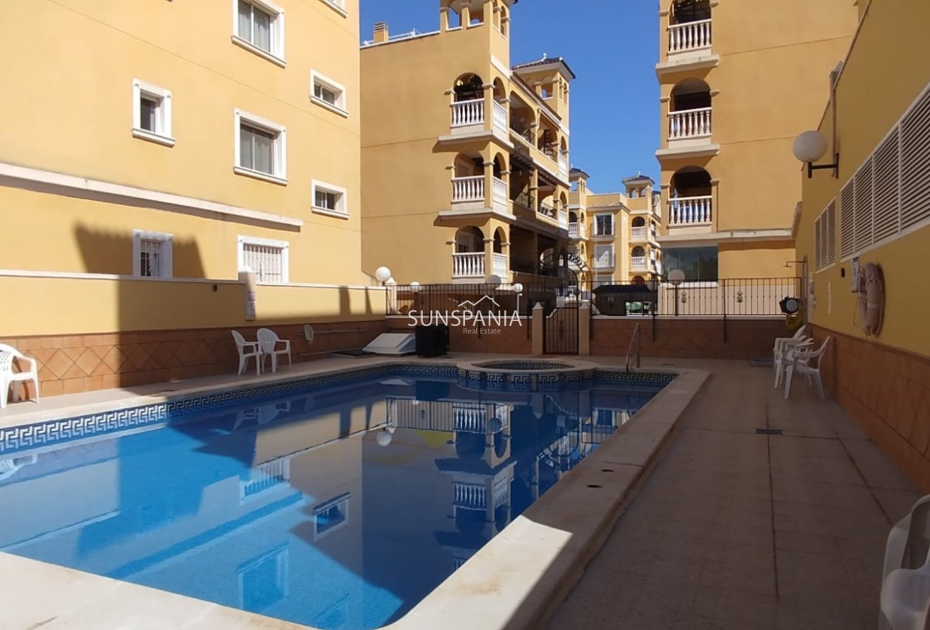 Reventa - Piso -
Algorfa