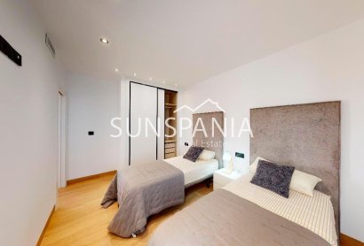 Obra nueva - Chalet -
Finestrat - Campana Garden