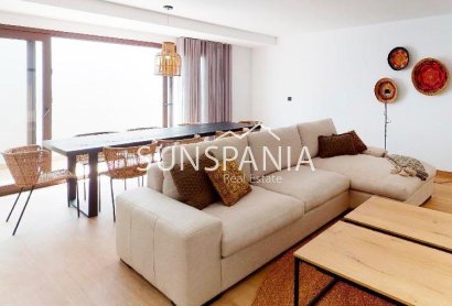 Obra nueva - Chalet -
Finestrat - Campana Garden
