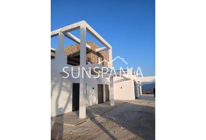 Obra nueva - Chalet -
Pinoso - Casas Pastor