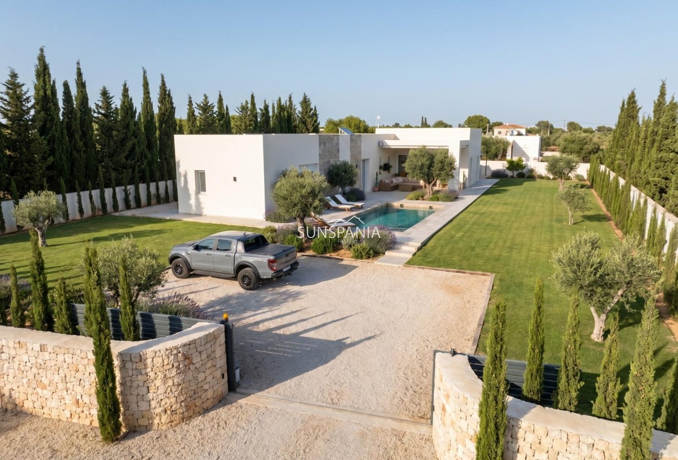 Obra nueva - Chalet -
Aspe - urbanizaciones